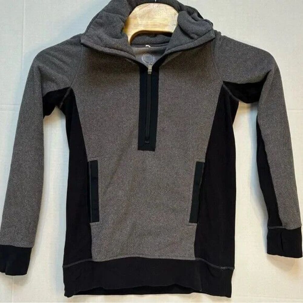 Lululemon Post Chaturanga Fleece Gray Black 1/2 Zip Jacket Size 4